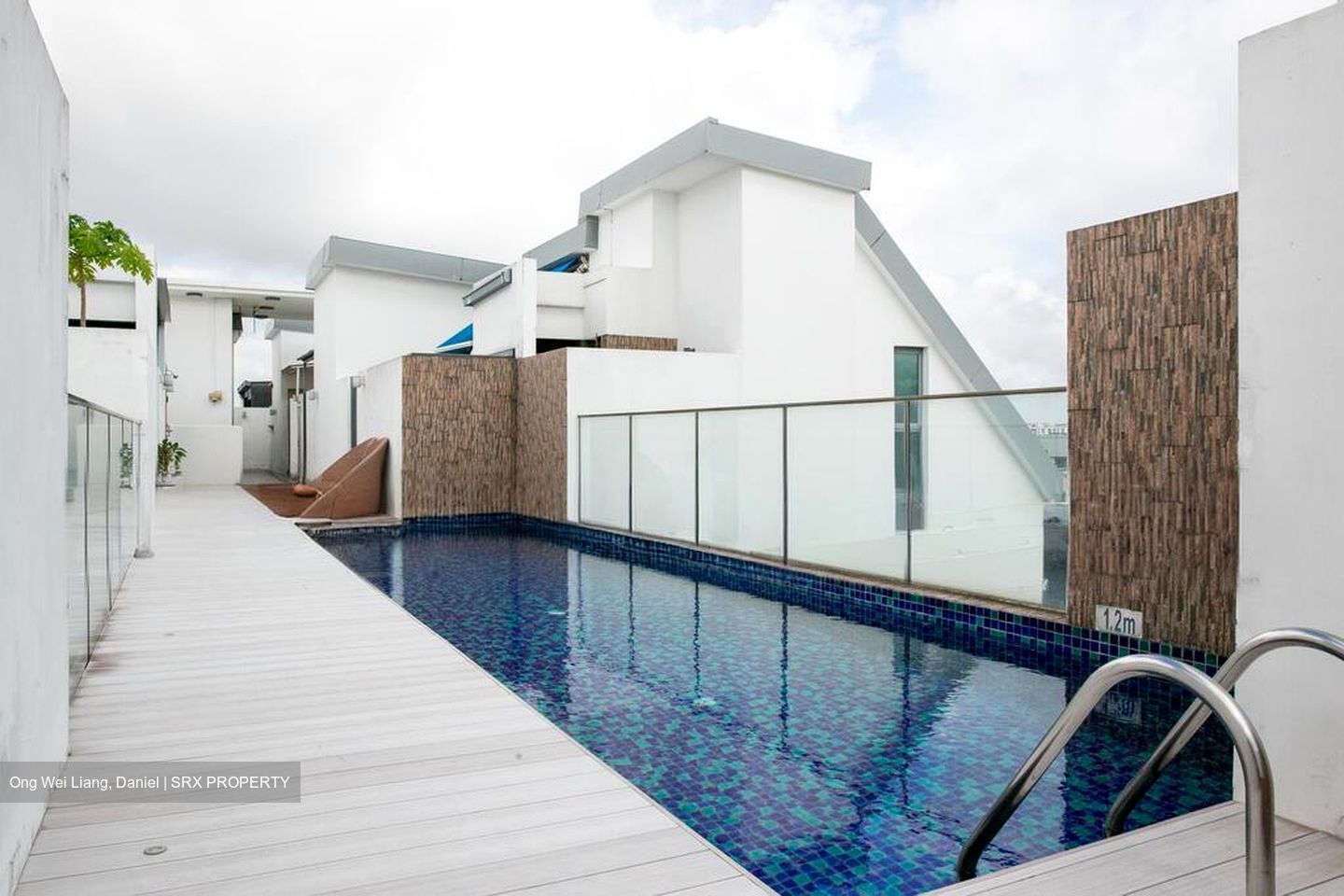 iSuites @ Palm (D19), Apartment #523632891